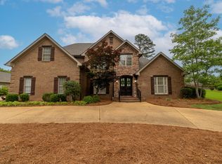 102 Tuxford Rd, Starkville, MS 39759