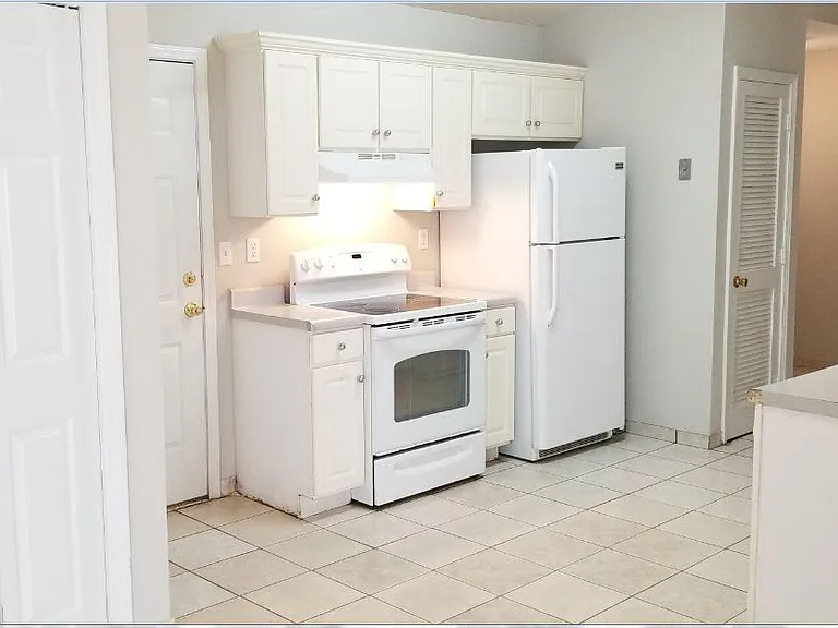 719 Fernstone Trl — Photo 7
