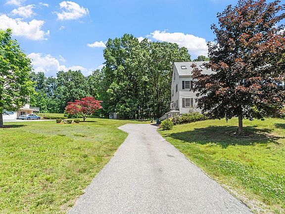 3rd image of 6A Kasher Drive
