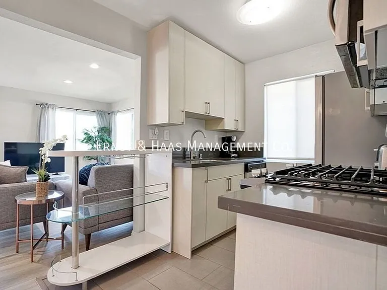 17071 Oak Ln #A — Photo 10