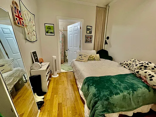 Rented by R New York | media 35