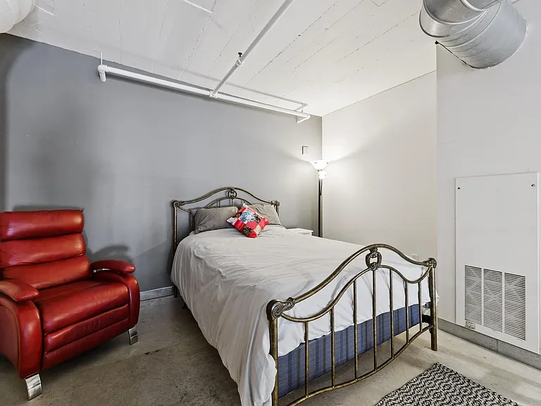 250 Park Ave #712 — Photo 15