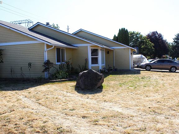 2nd image of 10611 NE 66th St