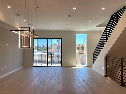 2019 S Redondo Blvd #C Photo 1