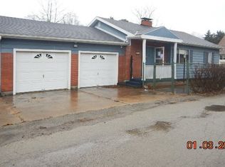 73 Angle St, Washington, PA 15301