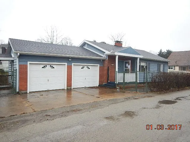 73 Angle St photo 1