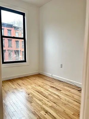 Rented by Remax Real Estate Professionals | media 36