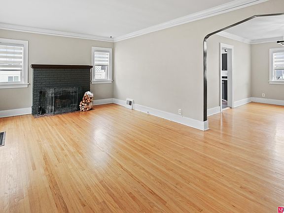 4th image of 2101 S 61st St