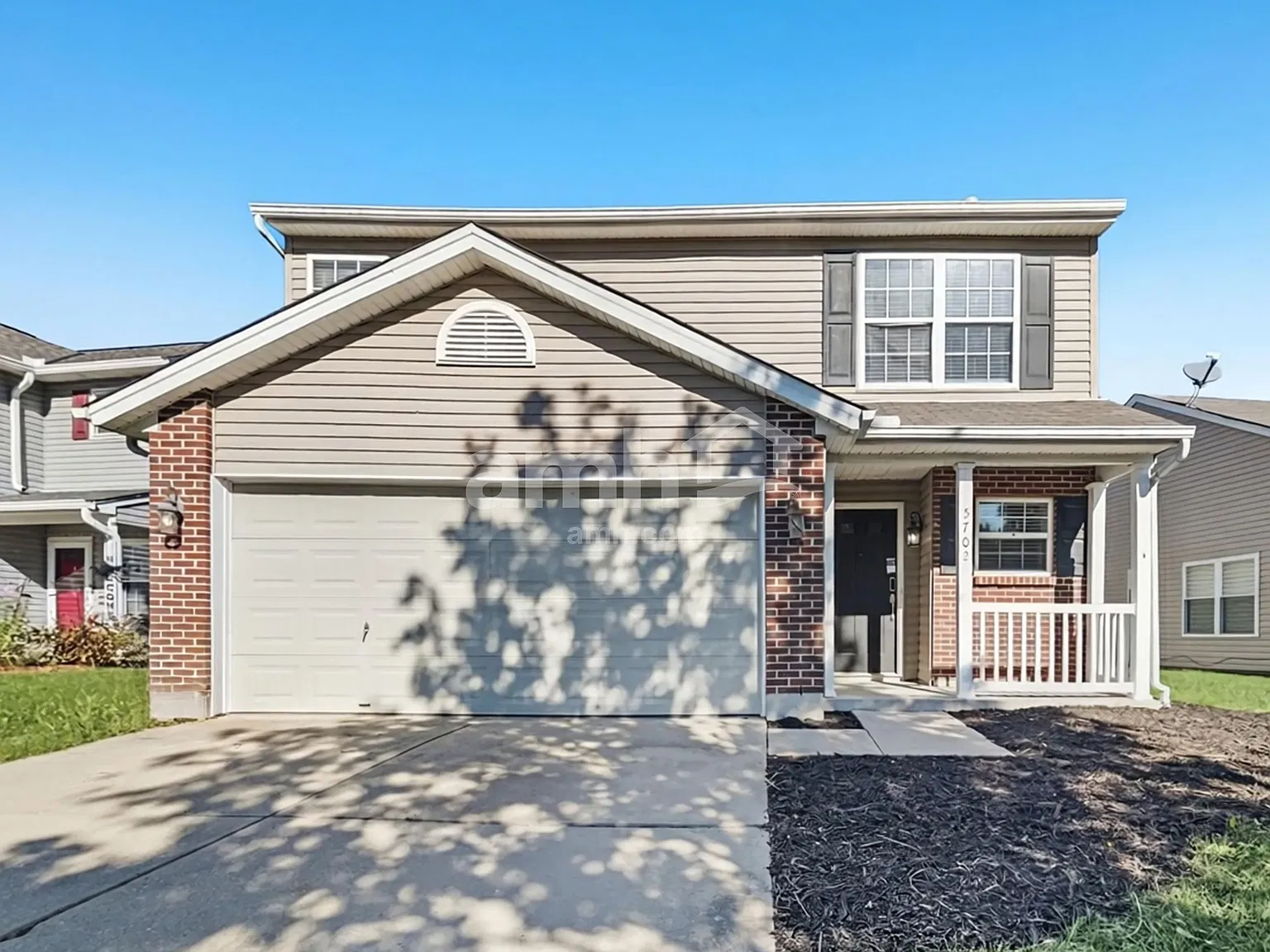 3 bed, 2.5 bath, 1704 sqft, $2,240 — Photo 1