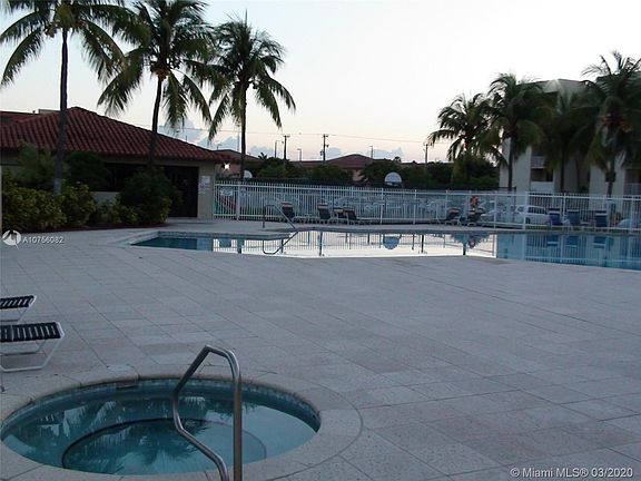 3rd image of 8185 NW 7th St APT 517