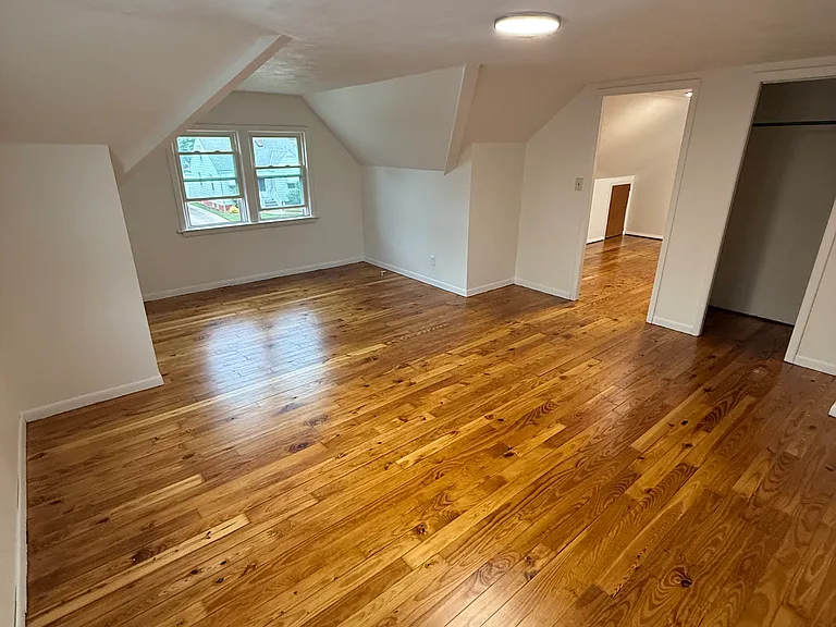 4909 Wood Ave — Photo 5