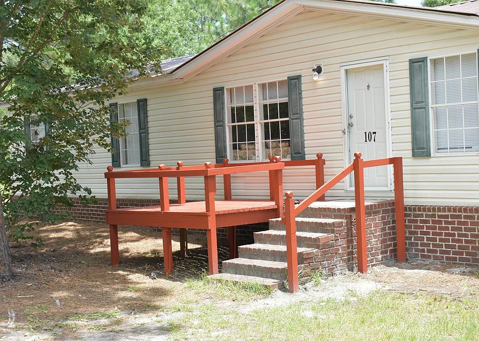 1st image of 107 Bobo Ln SE
