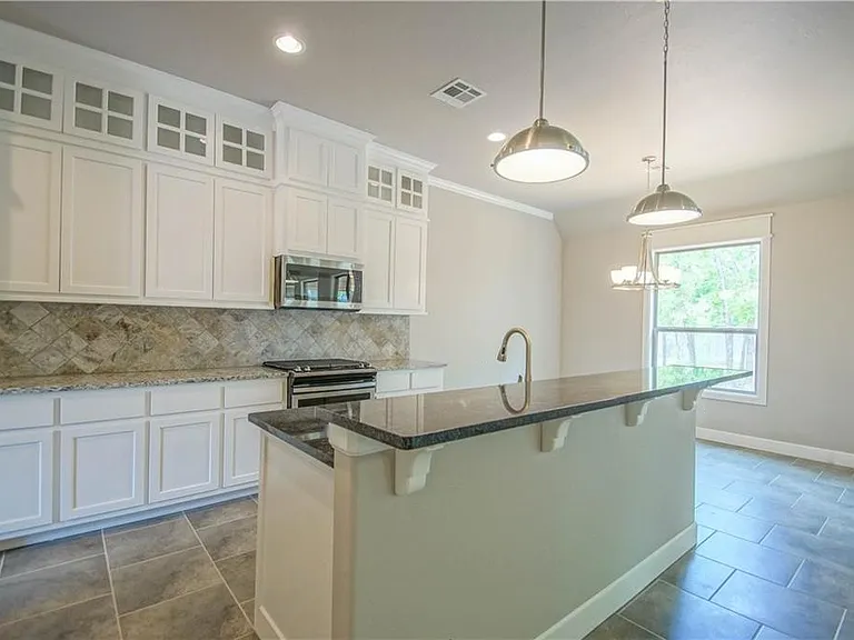 2916 Pacifica Ln — Photo 15