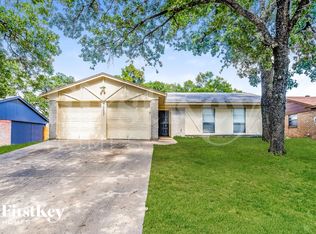7557 Folkstone Dr, Forest Hill, TX 76140