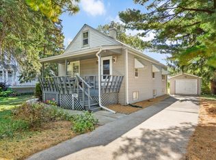 309 E Naperville Rd, Westmont, IL 60559