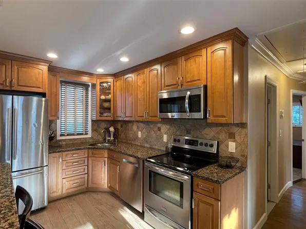48 Seneca Street, Massapequa, NY 11758