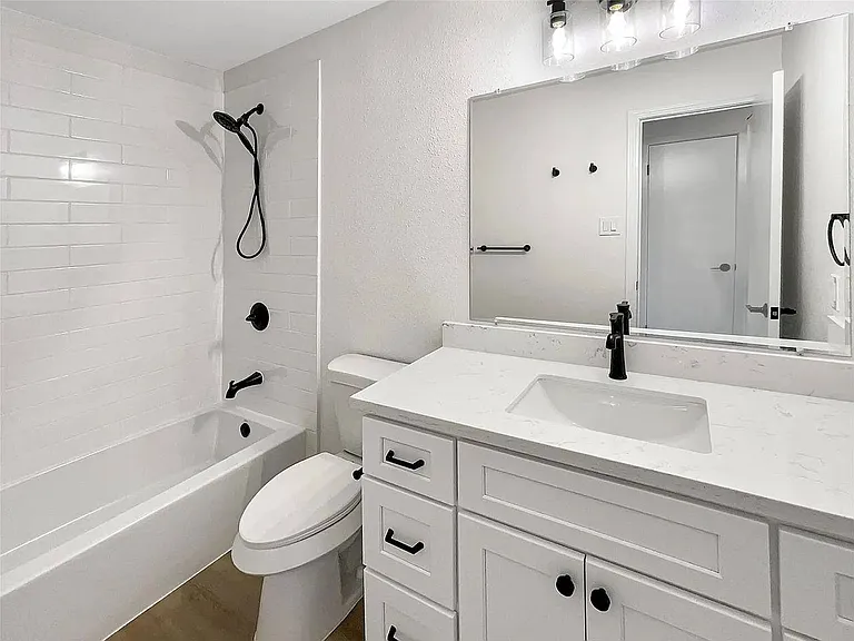 10720 Emeraldpark Ln — Photo 6