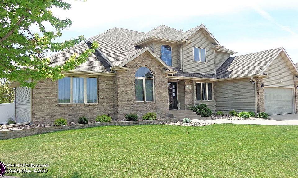 1st image of 331 Ponderosa Dr