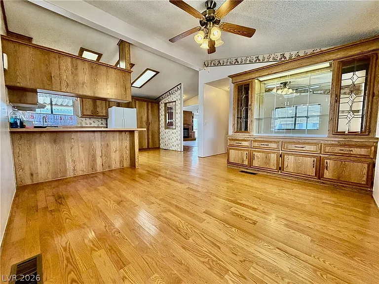 3126 La Barca Ln — Photo 6