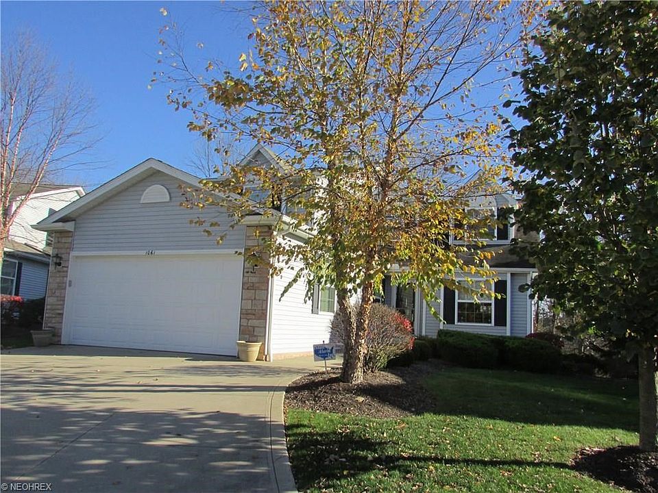 1st image of 1061 Somerset Ln