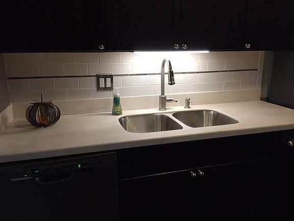 Kitchen sink area