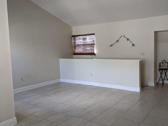 4th image of 10292 NW 9th Street Cir APT 202