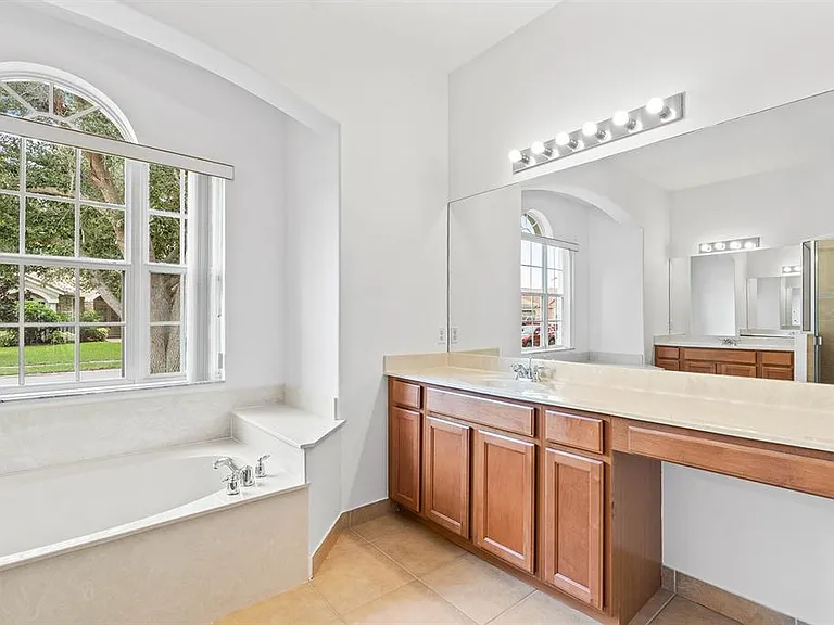 3877 Shoreview Dr — Photo 13