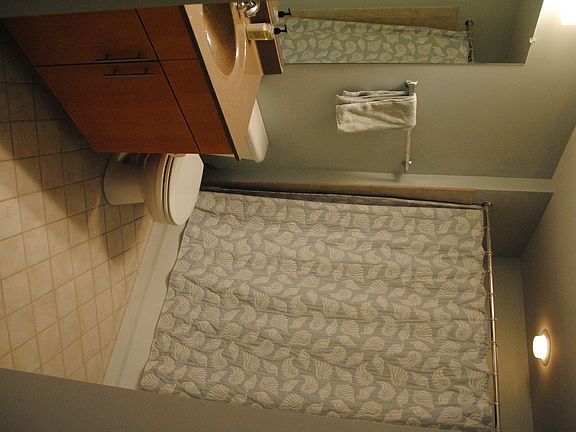 2nd bathroom