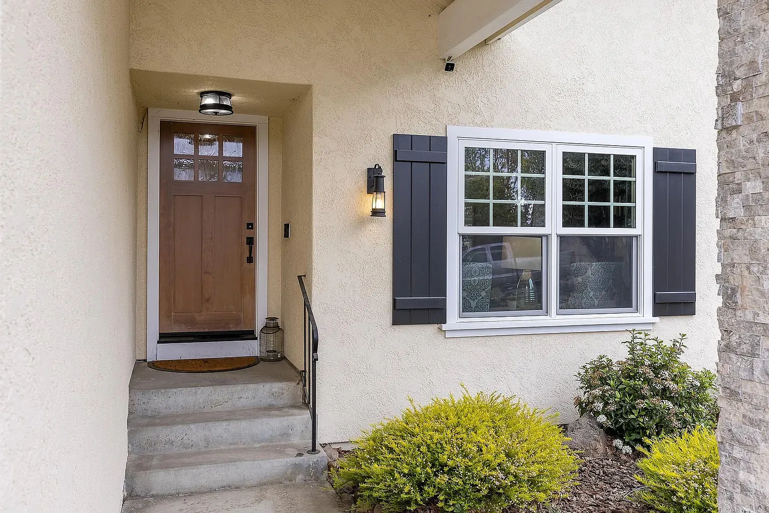 5 bed, 2678 sqft, $6,500 — Photo 2
