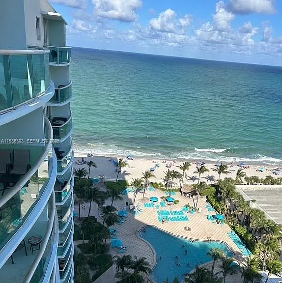 3801 S Ocean Dr #Penthouse 16L — Photo 10