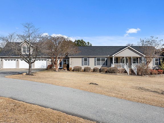 2nd image of 120 Mockingbird Ln
