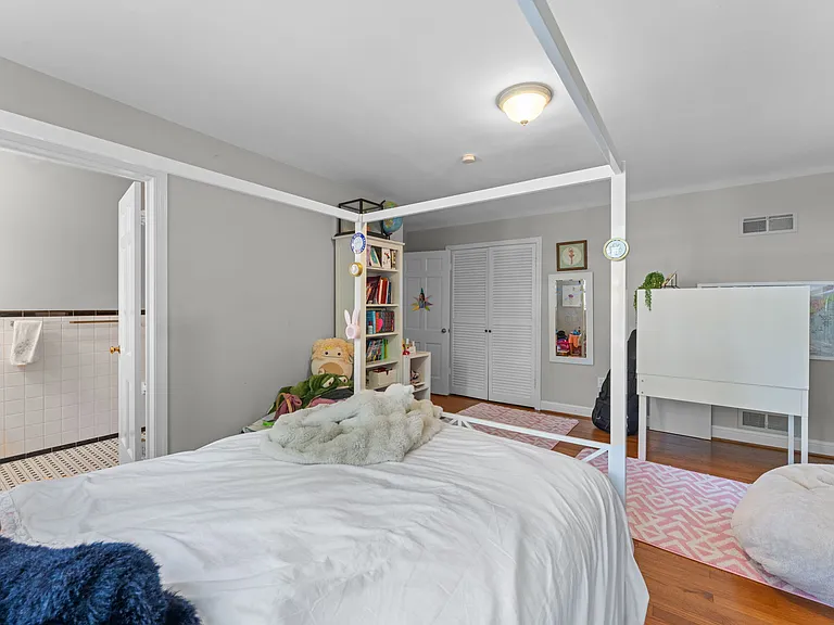 5121 Baltan Rd — Photo 27