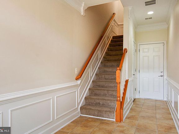 4th image of 14631 Weeburn Way
