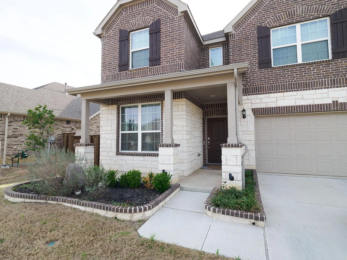 Building Photo - 3110 Linham Dr