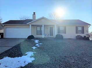 103 Stonecrest Ln, Saint Peters, MO 63304