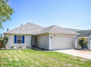 874 Timber Ridge Dr, Nixa, MO 65714