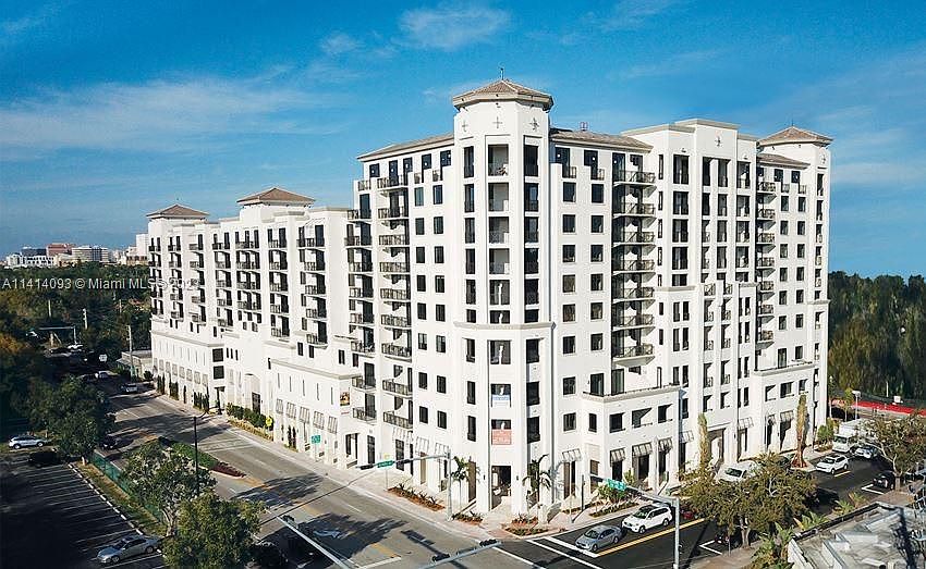 1st image of 301 Altara Ave APT 820