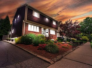 27 Brookfield Rd FLOOR 2, Montclair, NJ 07043