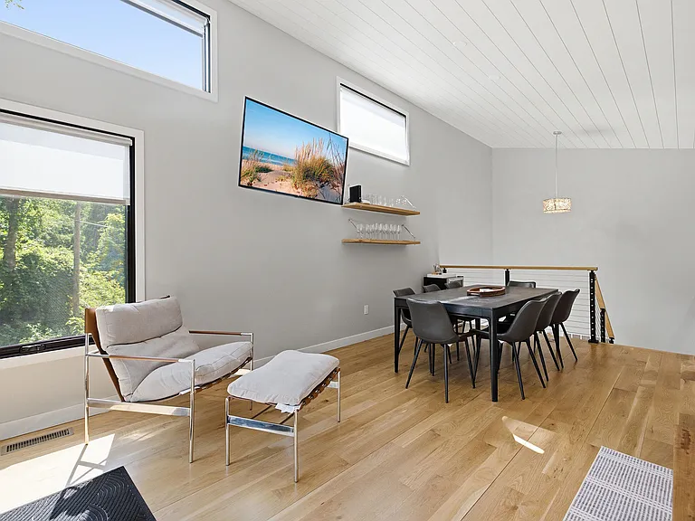 10024 Town Line Rd — Photo 12