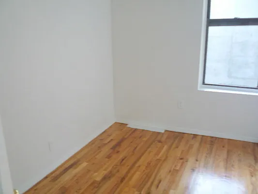 Rented by Picture Realty Inc. | media 25