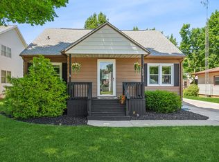 511 Granada Ave, Saint Joseph, MI 49085