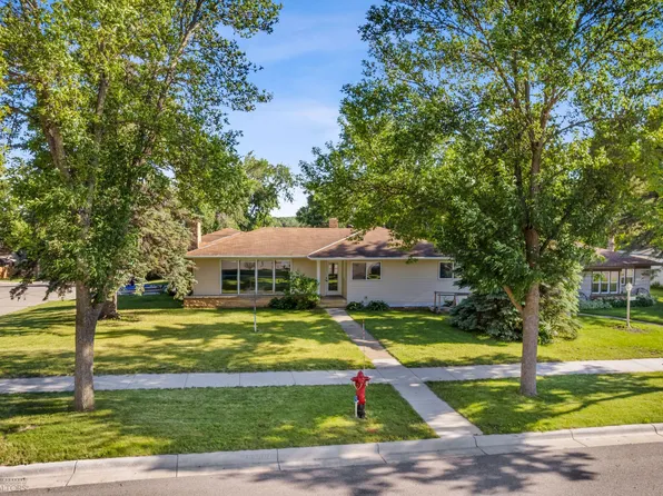 728 E Highland Ave, Fergus Falls, MN 56537