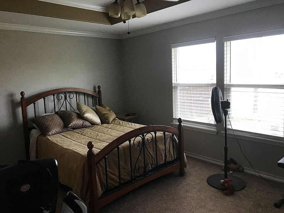 1st image of 3306 Shallow Creek Dr