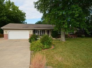 303 Sullivan Cir, Metamora, IL
