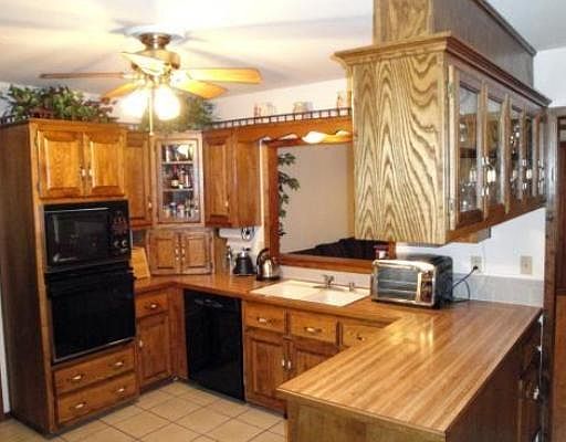3rd image of 3 Leverton Ln