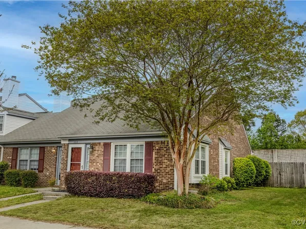 111 Cypress Xing, Yorktown, VA 23692