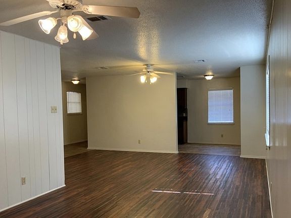 3rd image of 1409 Paseo Del Oro