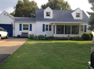 5214 McCartney Rd, Sandusky, OH 44870