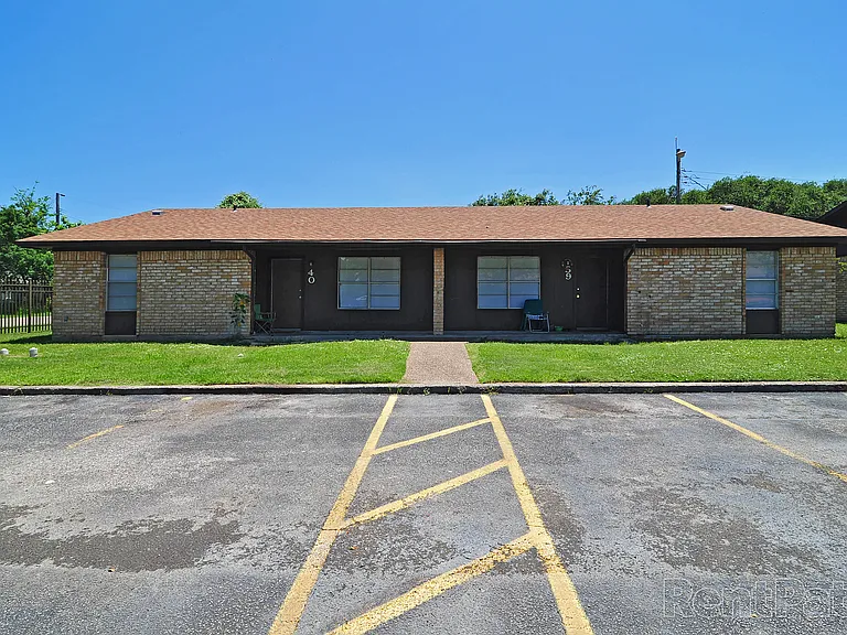 Windwood Apartments — Photo 7
