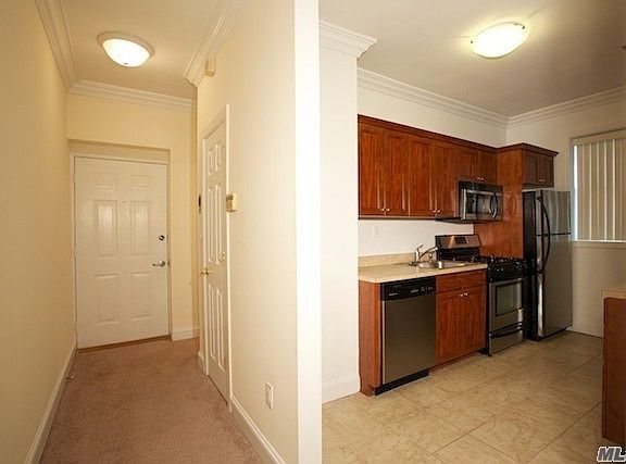 4th image of 59 Columbia Ave Penthouse E1